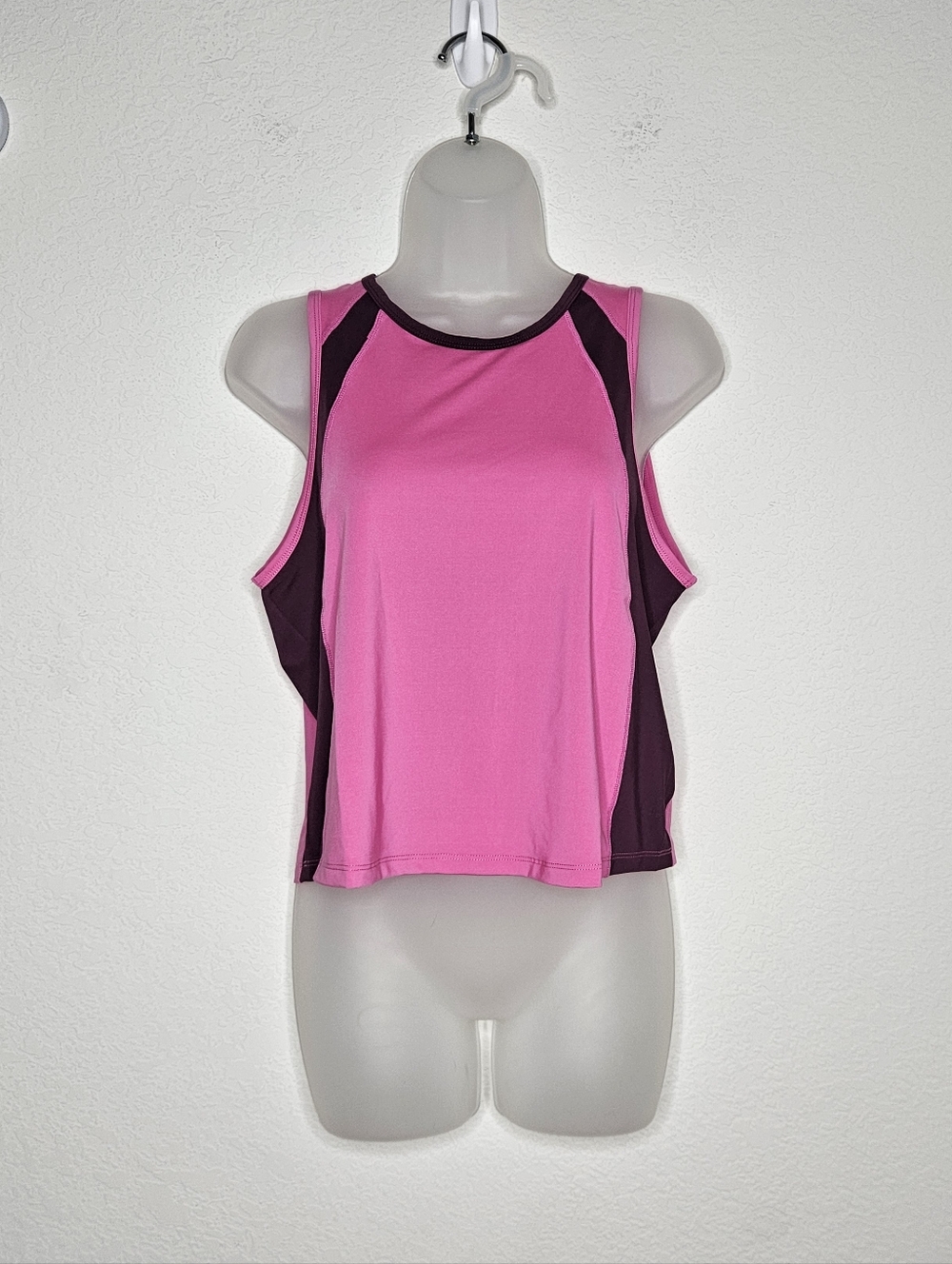 Carve Designs Pink Tank Swim Top Sleeveless Rash Guard Athletic Swimwear Size S